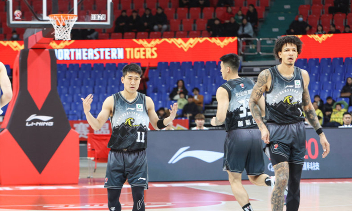 吉林队爆冷击败辽宁 防守反击成关键