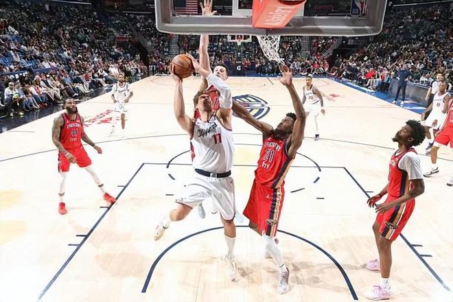 洛佩斯全场低迷难救主 快船连败陷泥潭