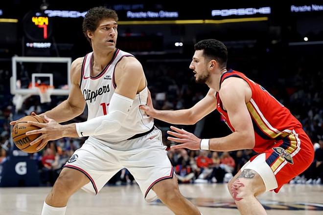 洛佩斯全场低迷难救主 快船连败陷泥潭