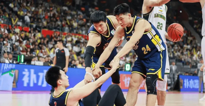 辽宁力克广东杜锋点名焦泊乔失误引争议