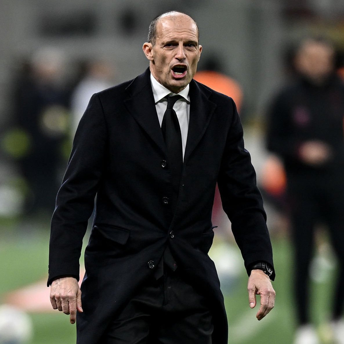 阿莱格里怒斥第四官员多维里判点球引发争议